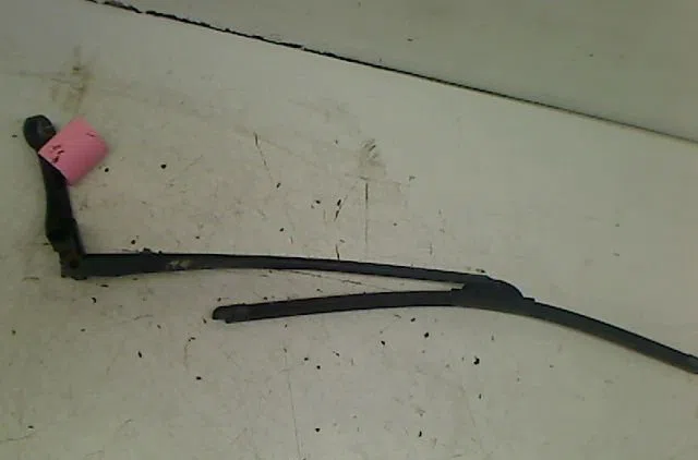 Bras essuie-glace avant gauche Audi A4 B6 Avant (8E5) 1.9 tdi (2001-2004) occasion