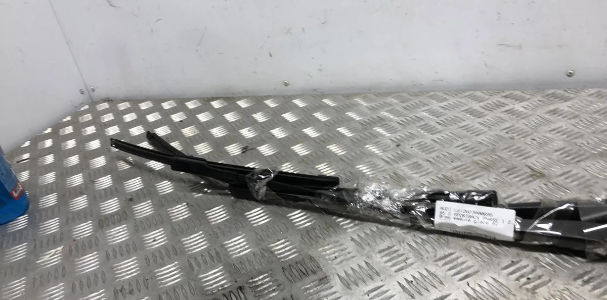 Bras essuie-glace avant gauche AUDI A5 2 SPORTBACK PHASE 1 occasion