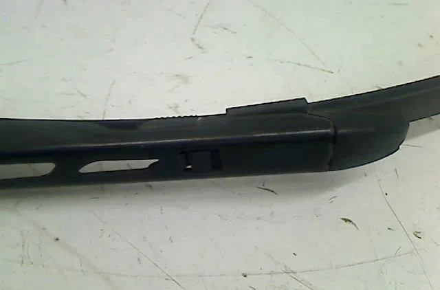 Bras essuie-glace avant gauche Bmw 5 Touring (E61) 525 d (2004-2007) occasion