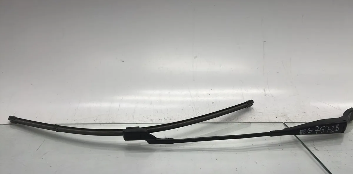 Bras essuie-glace avant gauche CITROEN C3 3 PHASE 2 occasion