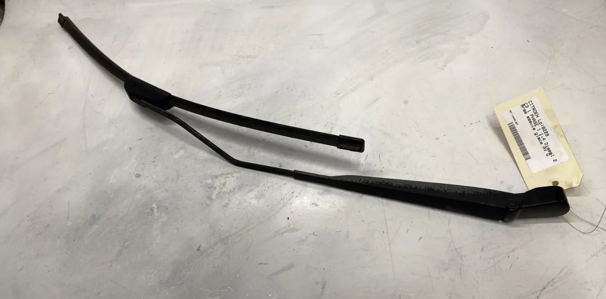 Bras essuie-glace avant gauche Citroen C3 I (FC_, FN_) 1.4 hdi (2003-2011) 5 portes occasion