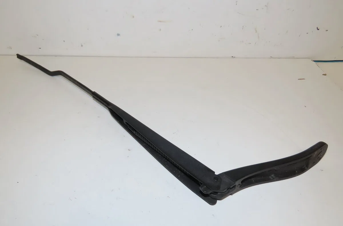 Bras essuie-glace avant gauche Citroen C3 II (SC_) 1.0 vti 68 (2012) 5 portes occasion