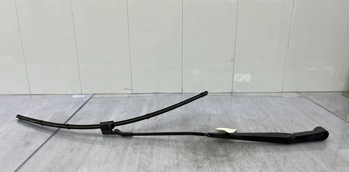 Bras essuie-glace avant gauche CITROEN C4 GRAND PICASSO 1 occasion