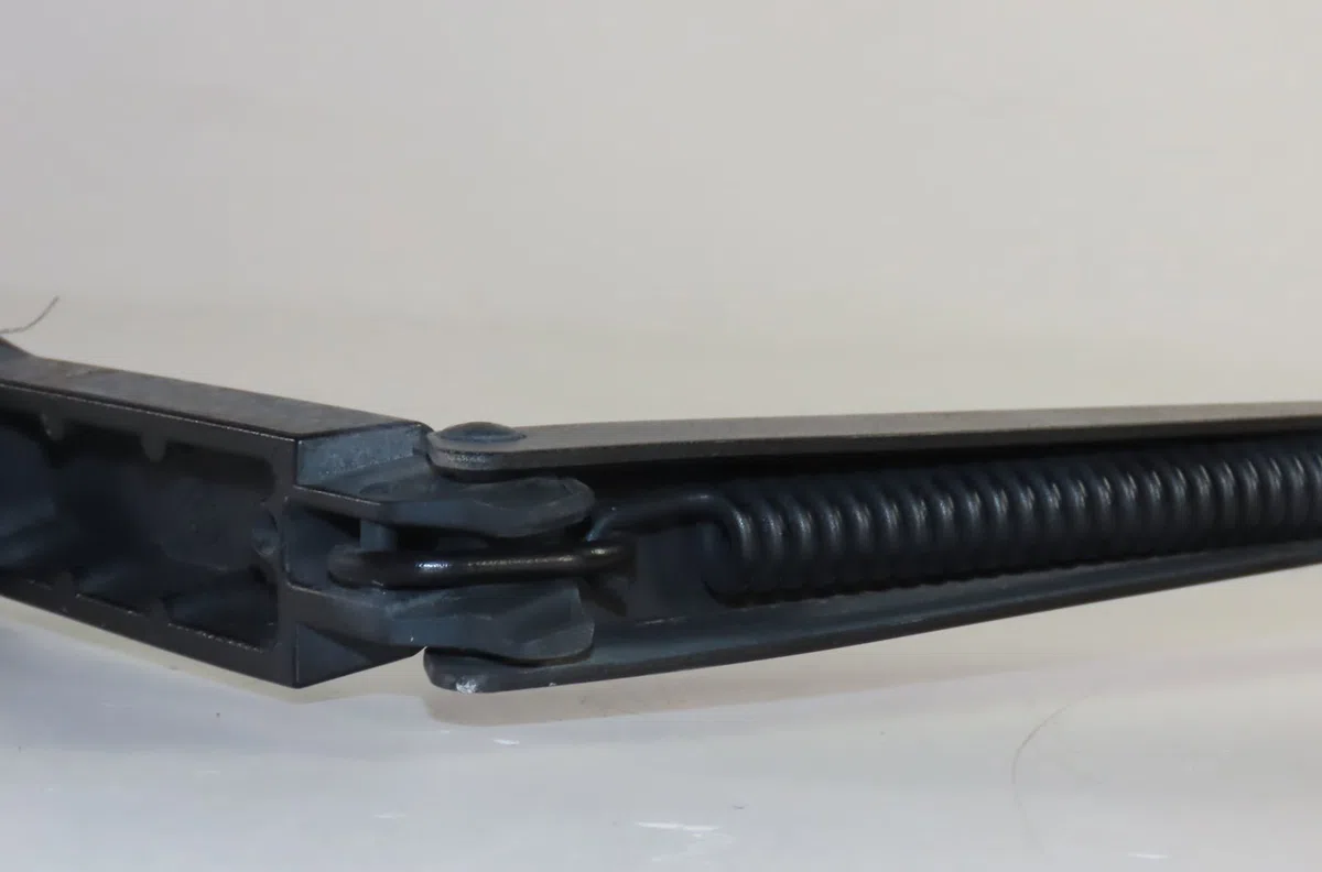 Bras essuie-glace avant gauche Citroën C4 GRAND PICASSO I (UA_) 1.6 hdi (2006-2011) 5 portes occasion