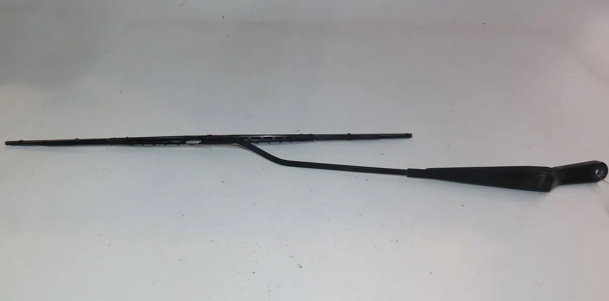 Bras essuie-glace avant gauche Citroën C5 I (DC_) 2.0 hdi (dcrhzb, dcrhze) (2001-2004) 5 portes occasion