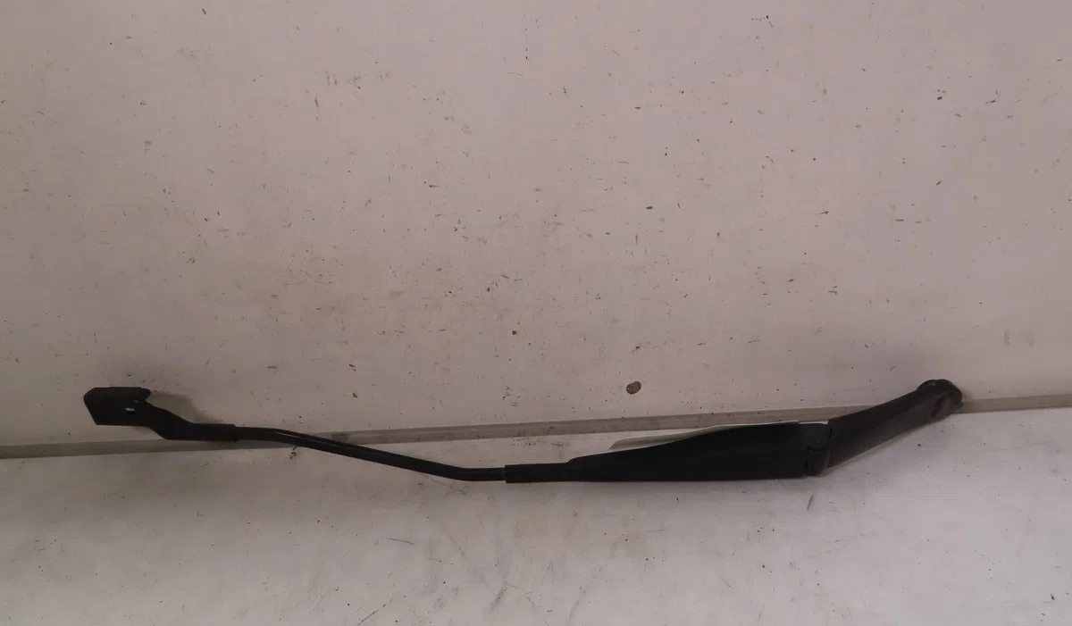 Bras essuie-glace avant gauche Fiat 500L (351_, 352_) 1.6 d multijet (199lyd1b) (2012-2018) occasion