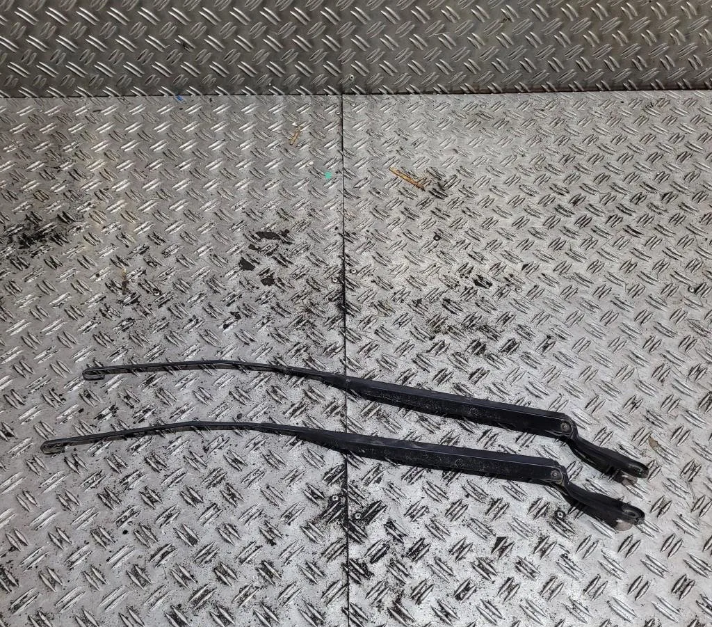 Bras essuie-glace avant gauche Fiat DUCATO Camionnette (244_) 2.3 jtd (2001-2006) occasion