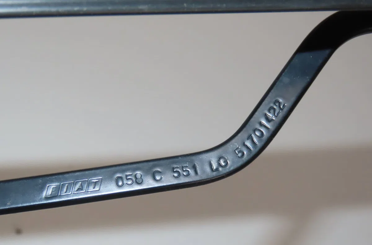 Bras essuie-glace avant gauche Fiat GRANDE PUNTO (199_) 1.9 d multijet (2006-2009) occasion