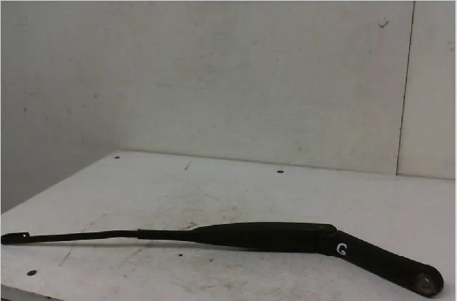 Bras essuie-glace avant gauche FIAT PANDA II Phase 1 09-2003--12-2012 1.1i occasion