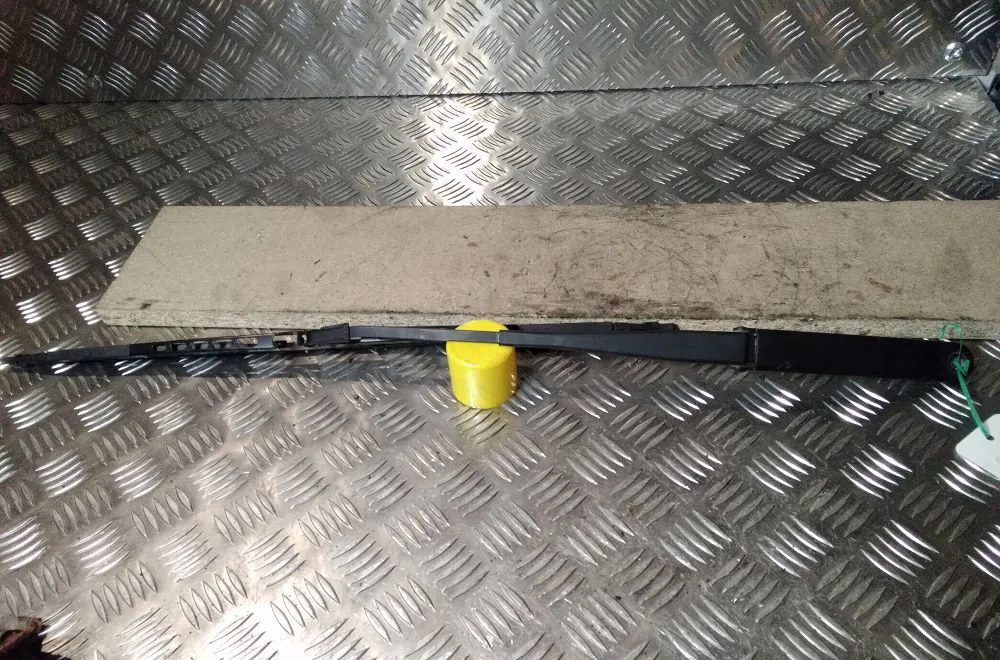 Bras essuie-glace avant gauche Fiat PUNTO (188_) 1.2 16v 80 (188.233, .235, .253, .255, .333, .353, .639,... (1999-2006)