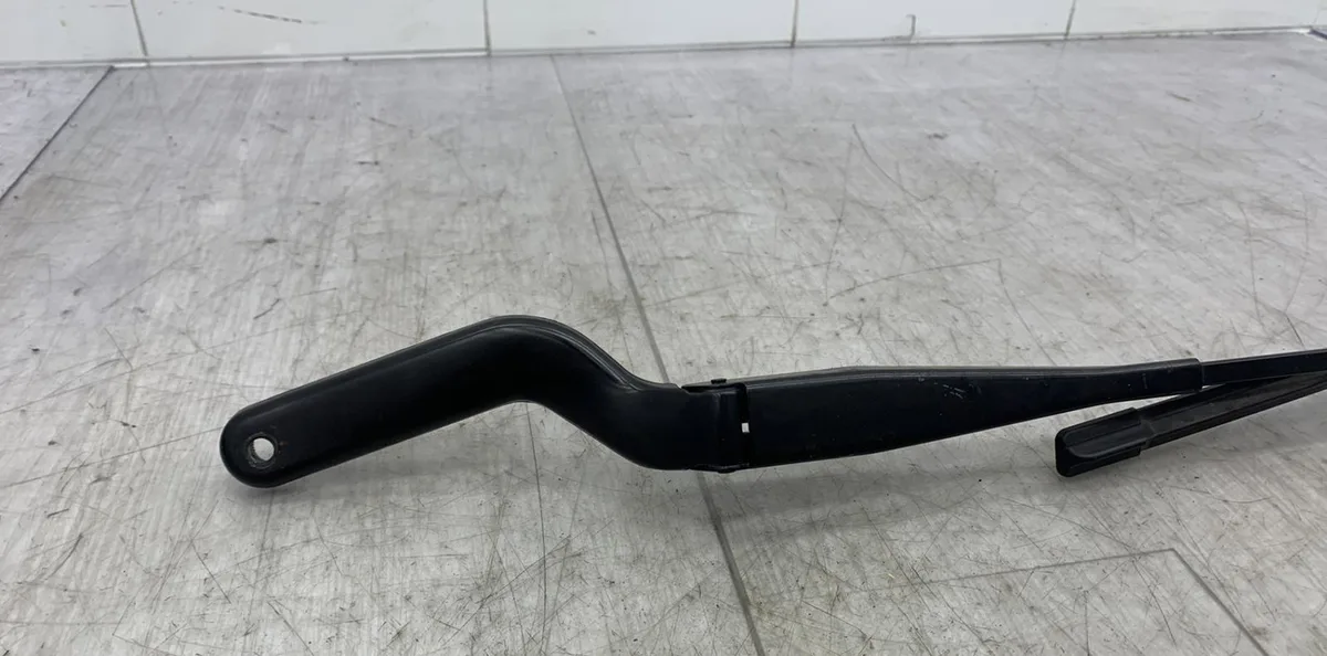 Bras essuie-glace avant gauche FORD C-MAX 1 PHASE 1 occasion