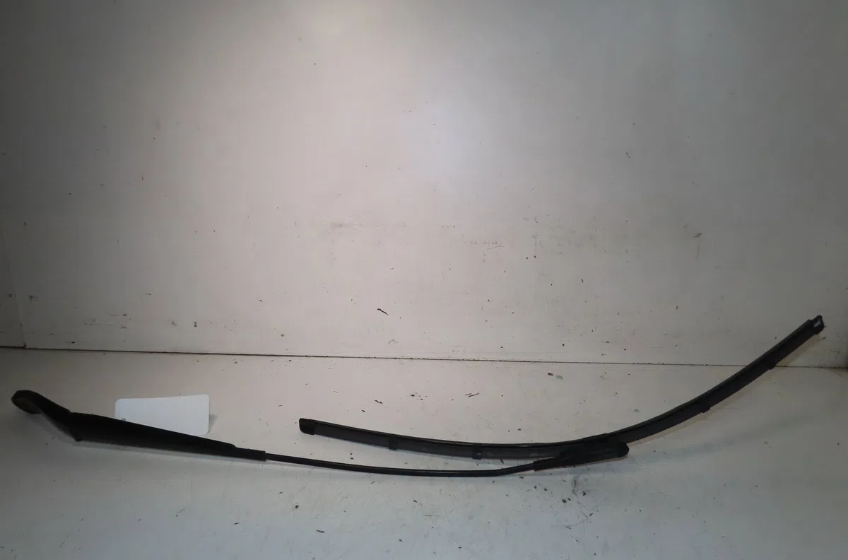 Bras essuie-glace avant gauche Ford C-MAX II (DXA-CB7, DXA-CEU) 1.0 ecoboost (2012-2019) occasion