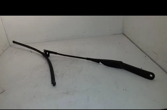 Bras essuie-glace avant gauche Ford FOCUS II (DA_, HCP, DP) 1.6 tdci (2004-2012) occasion