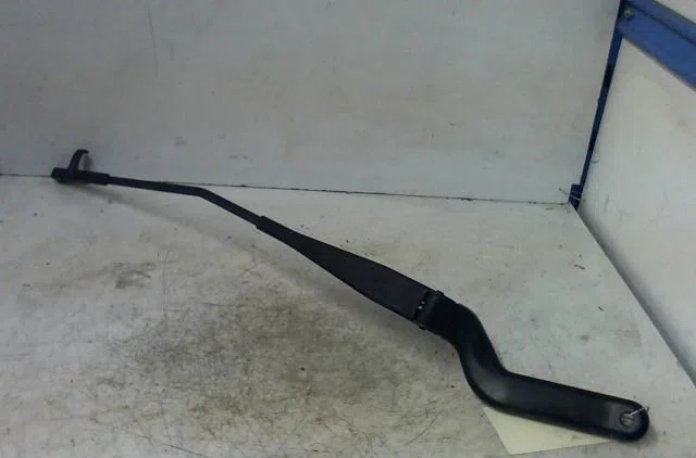 Bras essuie-glace avant gauche FORD FOCUS occasion