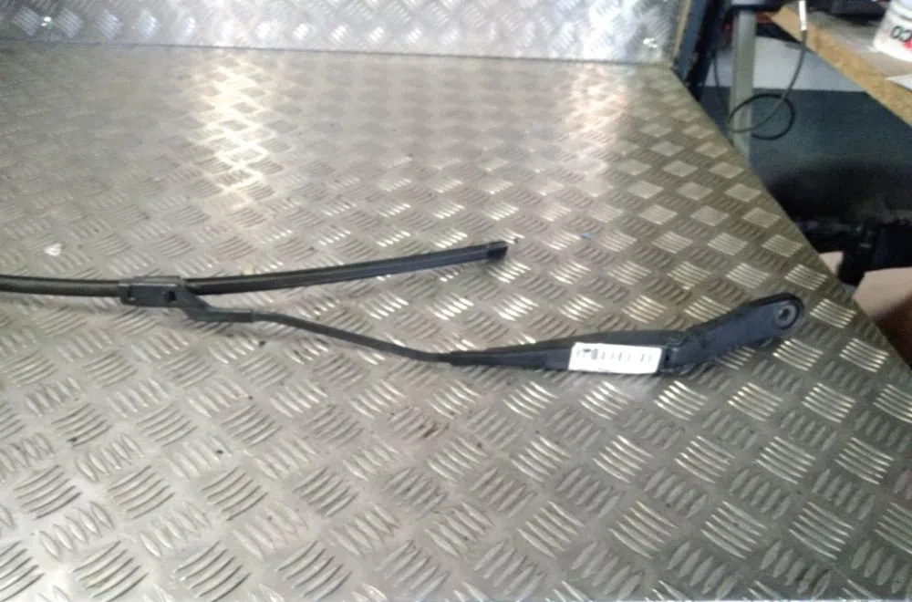 Bras essuie-glace avant gauche Ford MONDEO IV (BA7) 1.8 tdci (2007-2015) occasion