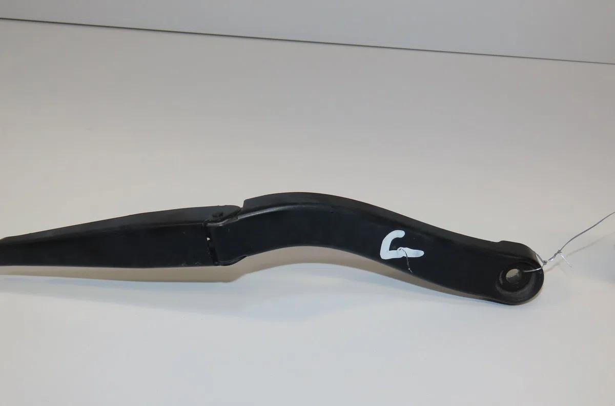 Bras essuie-glace avant gauche Mercedes-benz SPRINTER 4-t Camionnette (B907, B910) 414 cdi rwd (907.643, 907.645, 907.64