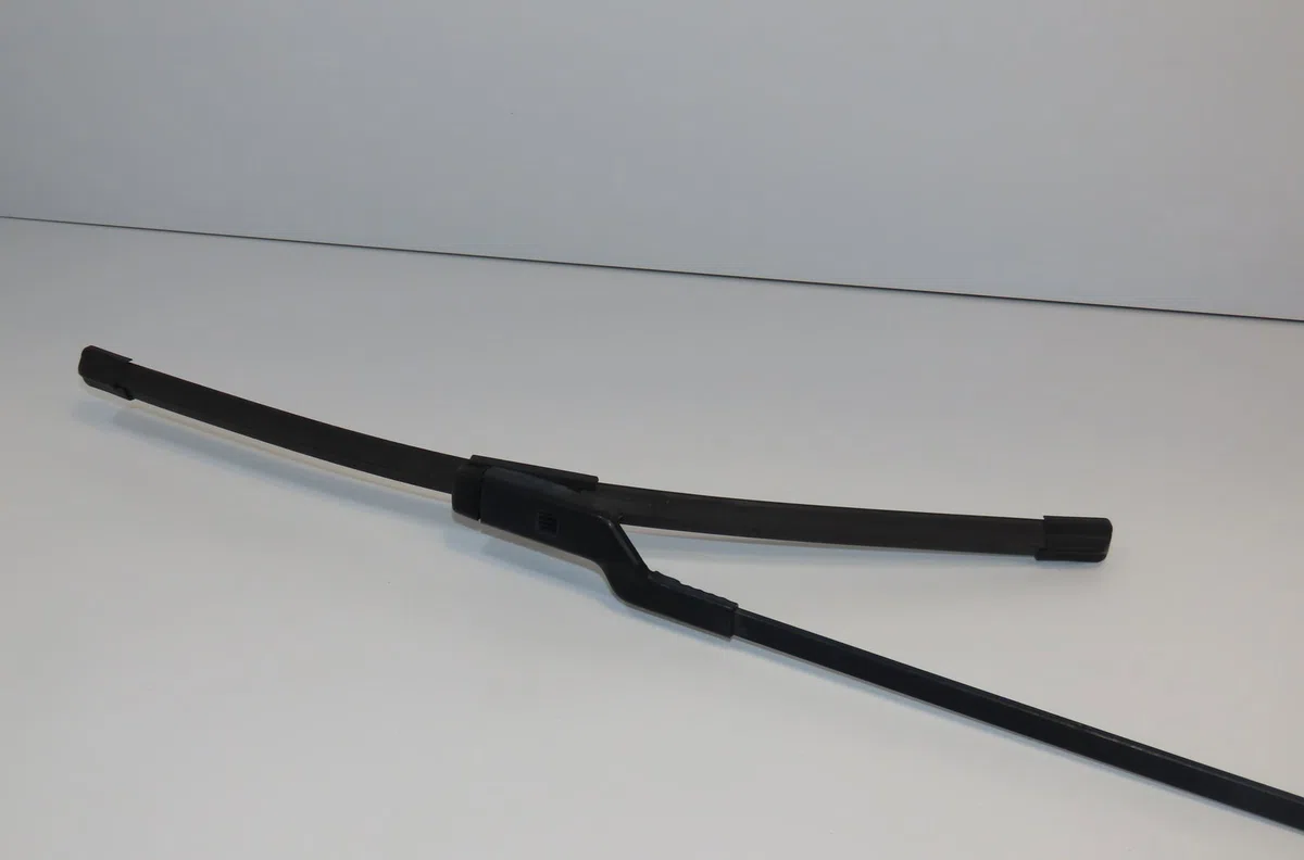 Bras essuie-glace avant gauche Mercedes-benz SPRINTER 4-t Camionnette (B907, B910) 414 cdi rwd (907.643, 907.645, 907.64