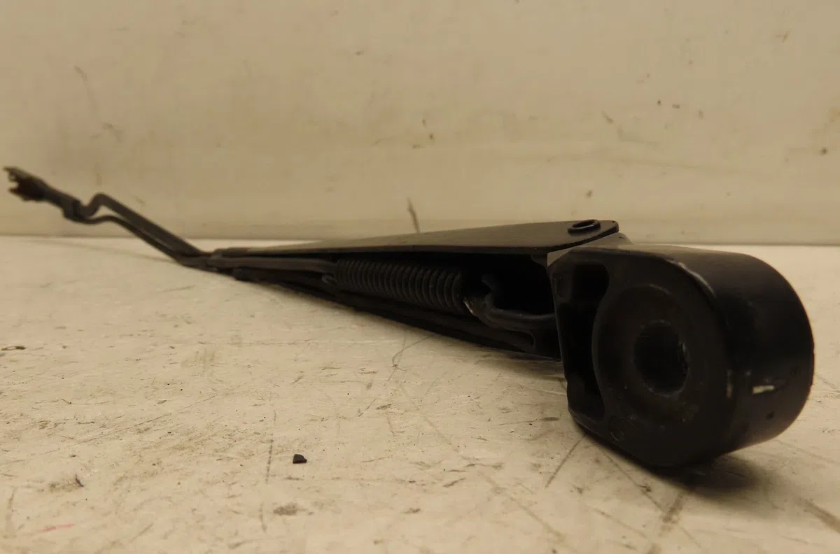 Bras essuie-glace avant gauche Mercedes-benz VITO - MIXTO Camionnette (W639) 109 cdi (639.601, 639.603, 639.605) (2003) 