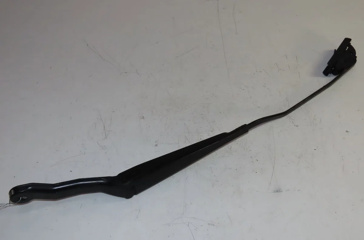 Bras essuie-glace avant gauche Peugeot 206 (2L_, 2M_) 1.4 hdi eco 70 (2009-2013) 5 portes occasion