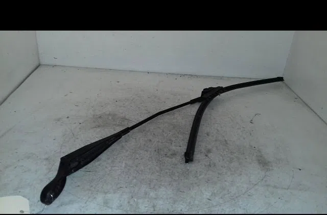 Bras essuie-glace avant gauche Peugeot 207-207 (WA_, WC_) 1.4 hdi (2006-2015) 5 portes occasion