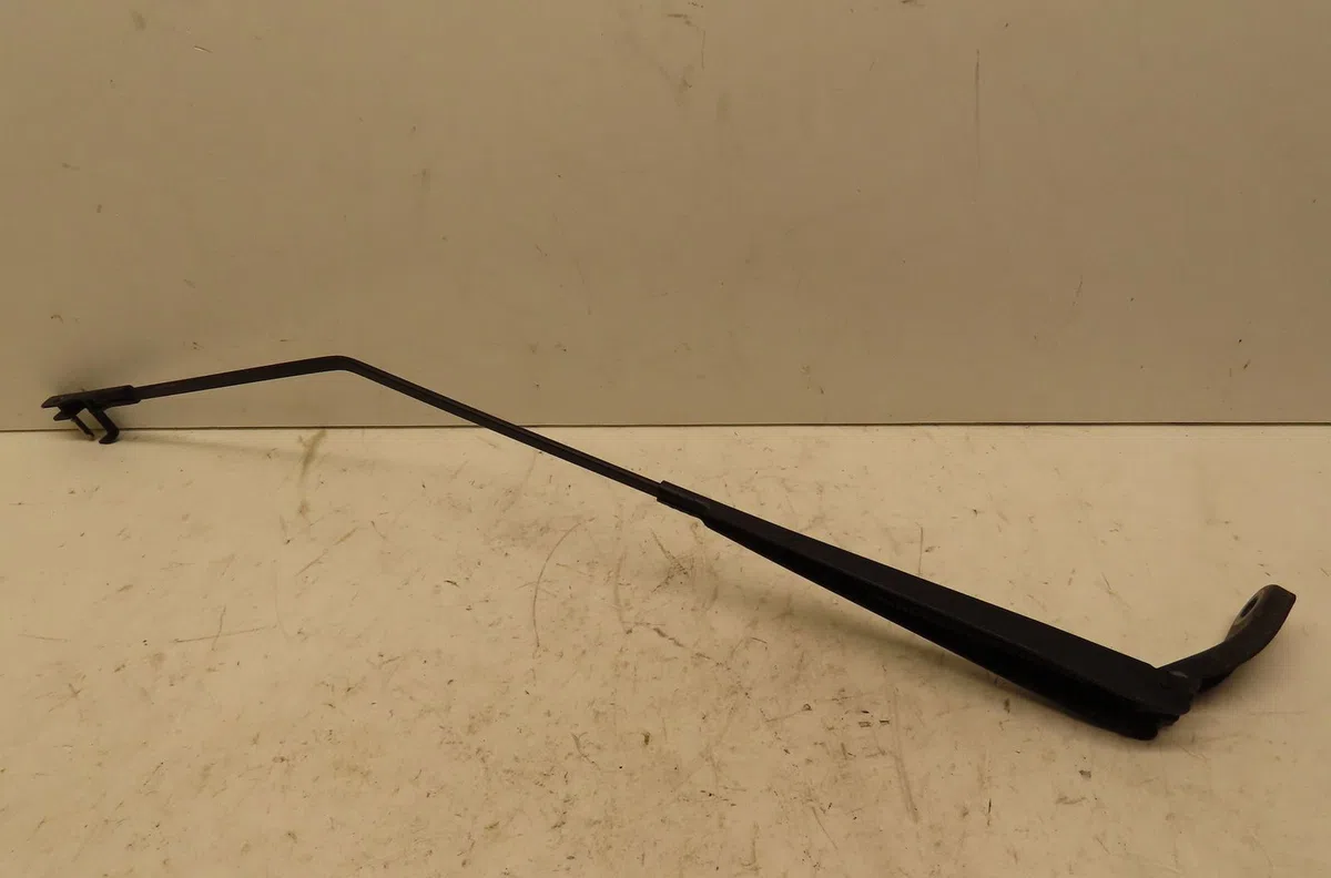 Bras essuie-glace avant gauche Peugeot 207 CC (WD_) 1.6 hdi (2007-2015) occasion