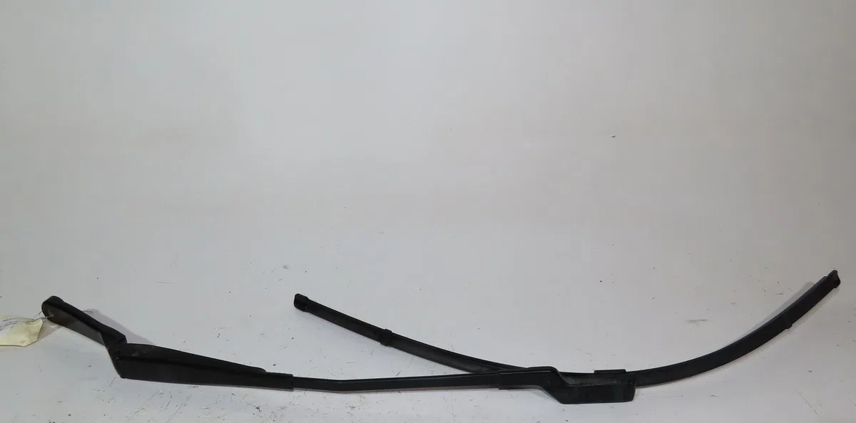 Bras essuie-glace avant gauche Peugeot 308 CC (4B_) 2.0 hdi (2009-2012) occasion