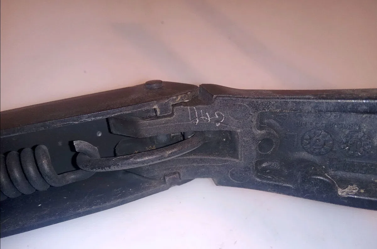 Bras essuie-glace avant gauche Peugeot 407 (6D_) 1.6 hdi 110 (6d9hzc, 6d9hyc) (2004-2010) occasion