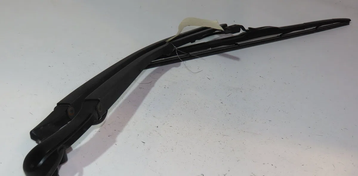 Bras essuie-glace avant gauche PEUGEOT ION  ELEC occasion