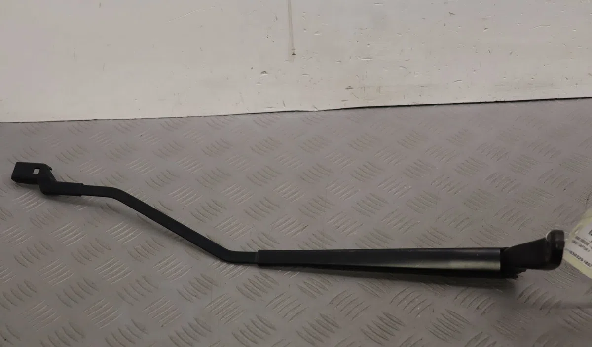 Bras essuie-glace avant gauche Renault CAPTUR II (HF_) Tce 100 (hfmt) (2020) occasion