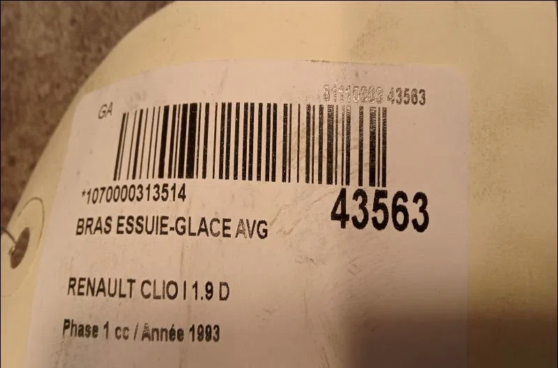 Bras essuie-glace avant gauche Renault CLIO I (B-C57_, 5-357_) 1.9 d (b-c-s576, b-c-s57l) (1991-1998) occasion