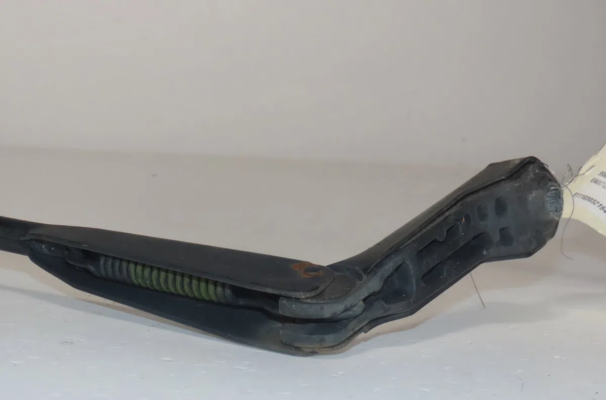 Bras essuie-glace avant gauche Renault CLIO II (BB_, CB_) 1.5 dci (b-cb07) (2001-2009) 3 portes occasion