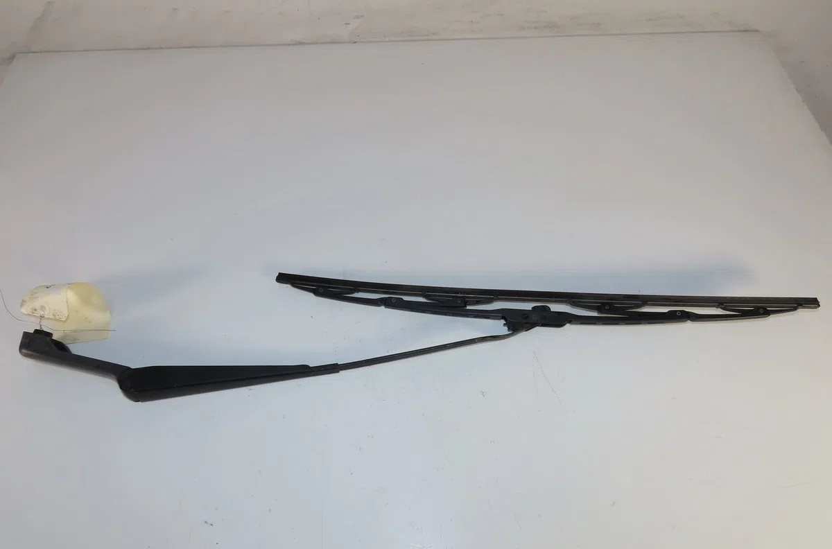 Bras essuie-glace avant gauche Renault CLIO II (BB_, CB_) 1.5 dci (b-cb07) (2001-2009) 3 portes occasion