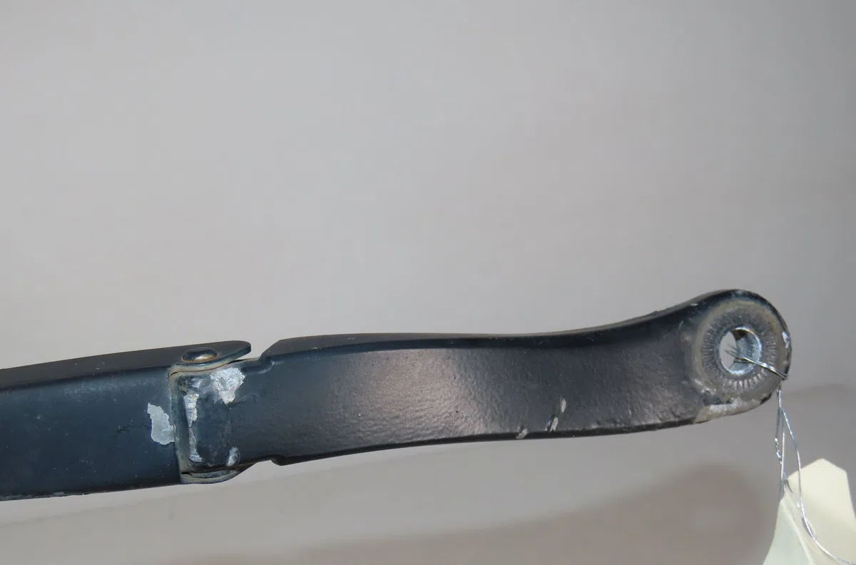 Bras essuie-glace avant gauche Renault CLIO III (BR0-1, CR0-1) 1.5 dci (c-br0g, c-br1g) (2005-2012) 5 portes occasion