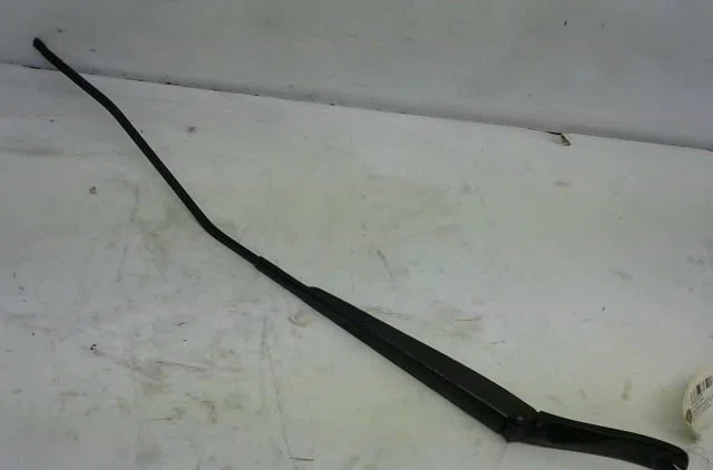 Bras essuie-glace avant gauche Renault LAGUNA III (BT0-1) 1.5 dci (bt00, bt0a, bt0t, bt1j) (2007-2015) 5 portes occasion