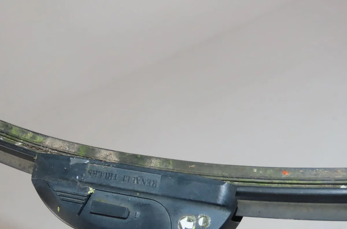 Bras essuie-glace avant gauche Renault MASTER PRO Camion plate-forme-Châssis (HH__, UH__) Dci 130 (hh03, hh13, hh63, uh0
