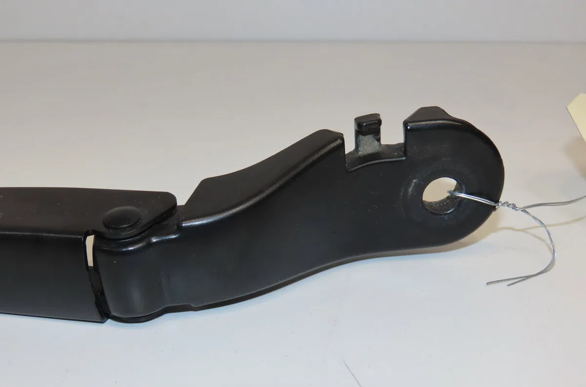 Bras essuie-glace avant gauche Renault MEGANE E-TECH SUV Ev60 (2021) occasion