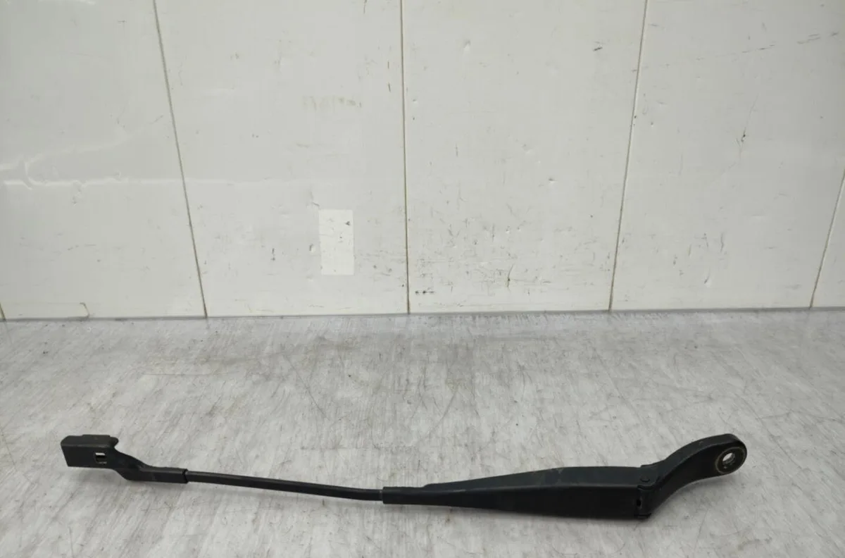 Bras essuie-glace avant gauche RENAULT TWINGO 2 PHASE 2 occasion