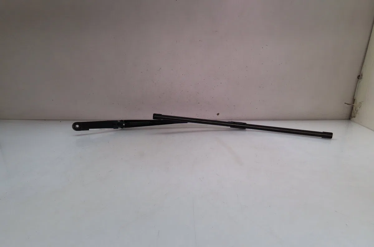 Bras essuie-glace avant gauche Skoda OCTAVIA III Combi (5E5, 5E6) 2.0 tdi (2012-2020) occasion