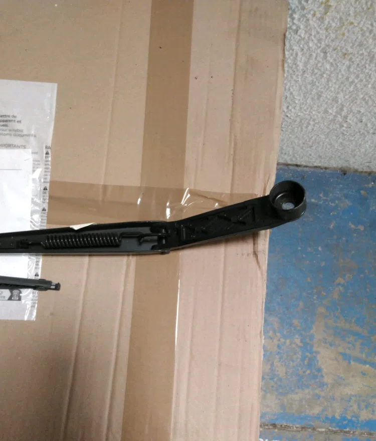 Bras essuie-glace avant gauche Suzuki SX4 (EY, GY) 1.9 ddis 4x4 (rw 419d) (2006) occasion