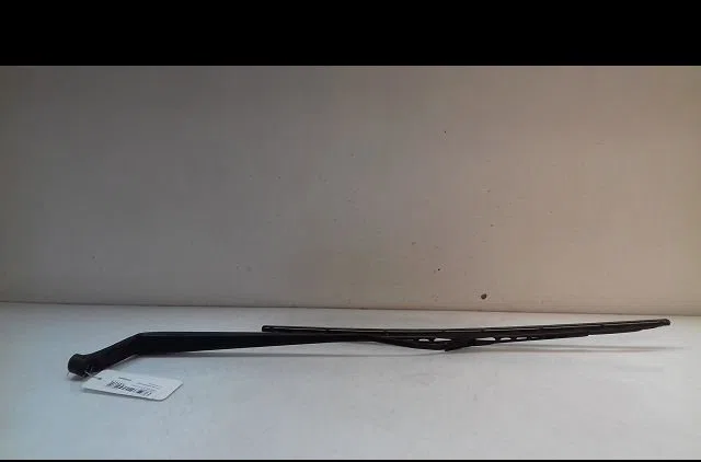 Bras essuie-glace avant gauche Toyota AVENSIS Break (_T25_) 2.0 d-4d (cdt250_) (2003-2008) occasion