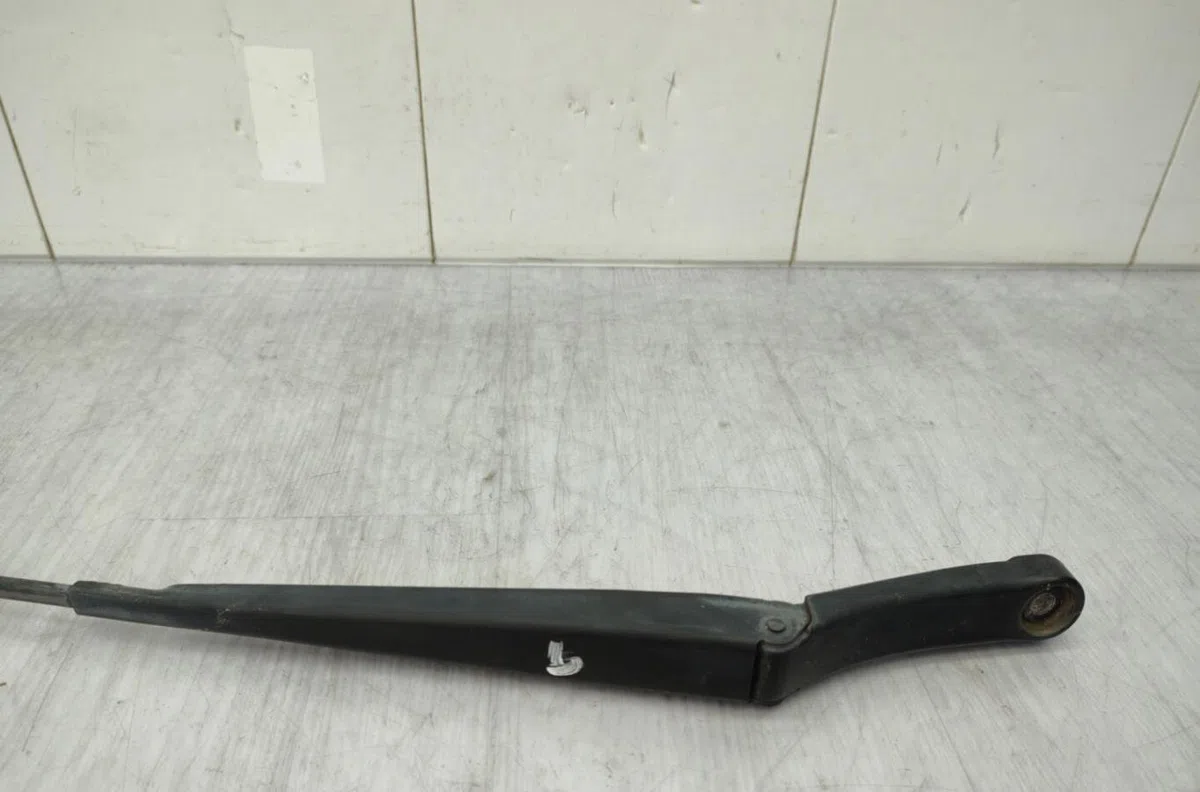 Bras essuie-glace avant gauche VOLKSWAGEN CADDY 3 PHASE 1 occasion — photo 2