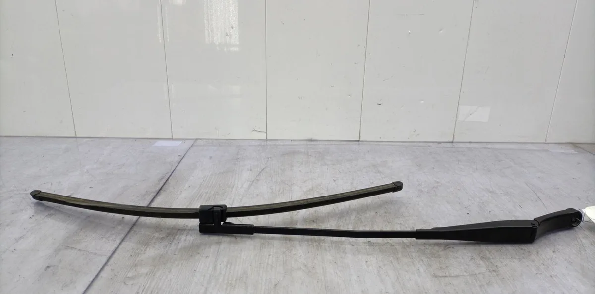 Bras essuie-glace avant gauche VOLKSWAGEN GOLF PLUS PHASE 2 occasion