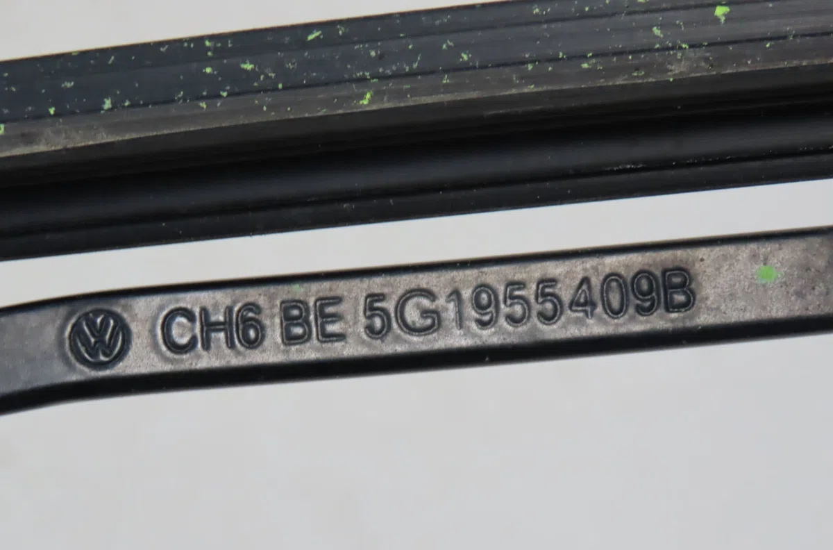 Bras essuie-glace avant gauche Volkswagen GOLF VII (5G1, BQ1, BE1, BE2) 1.6 tdi (2012-2017) occasion