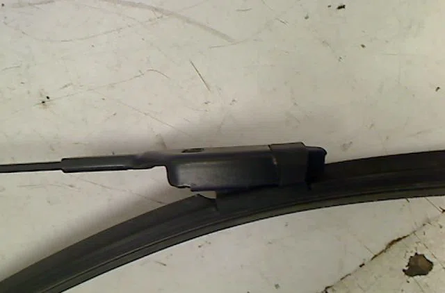 Bras essuie-glace avant gauche Volkswagen PASSAT B6 Variant (3C5) 1.9 tdi (2005-2010) occasion