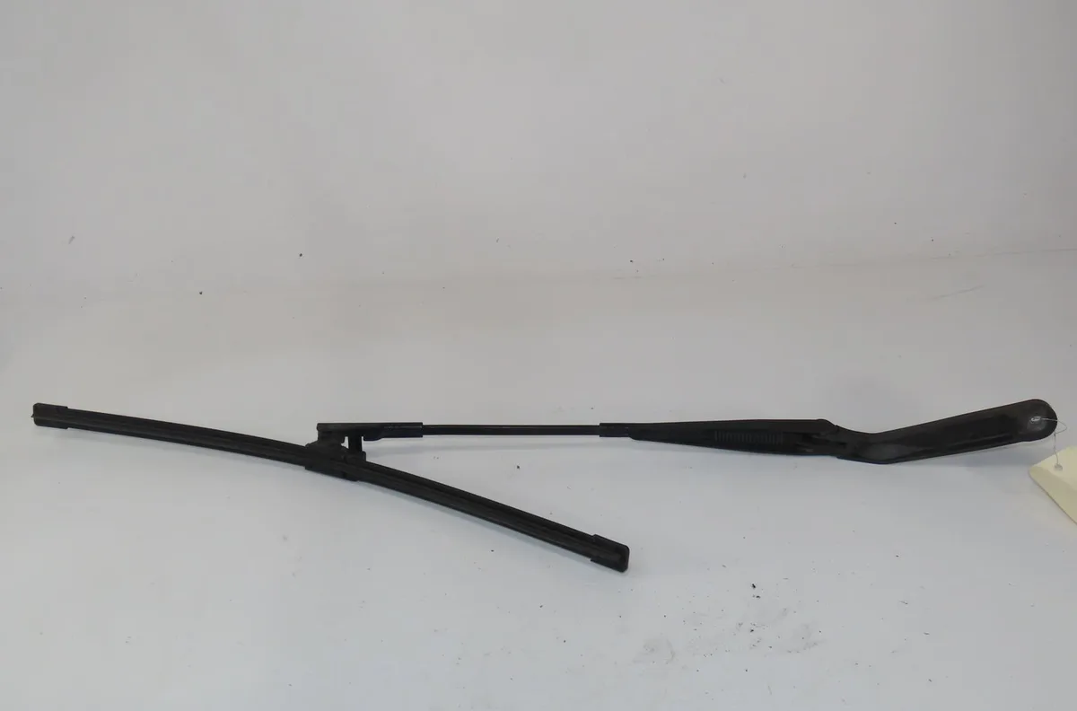 Bras essuie-glace avant gauche Volkswagen POLO (9N_, 9A_) 1.2 12v (2001-2007) 5 portes occasion