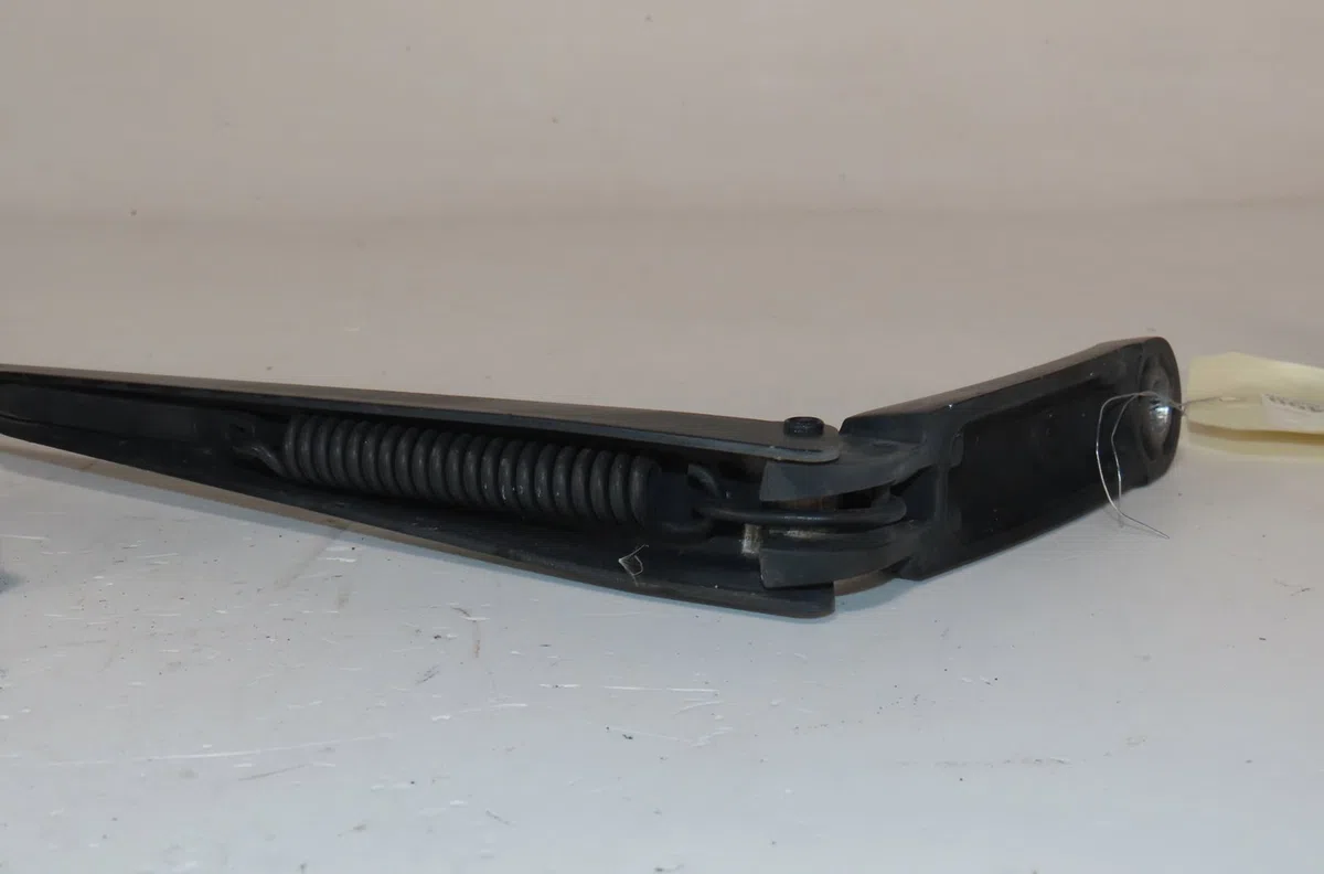Bras essuie-glace avant gauche Volkswagen TIGUAN (5N_) 2.0 tdi 4motion (2007-2018) occasion
