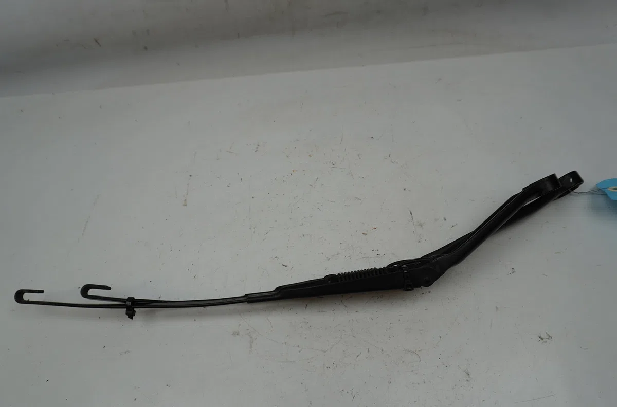 Bras essuie-glace avant Nissan PRIMERA Hatchback (P11) 2.0 td (1996-2002) occasion