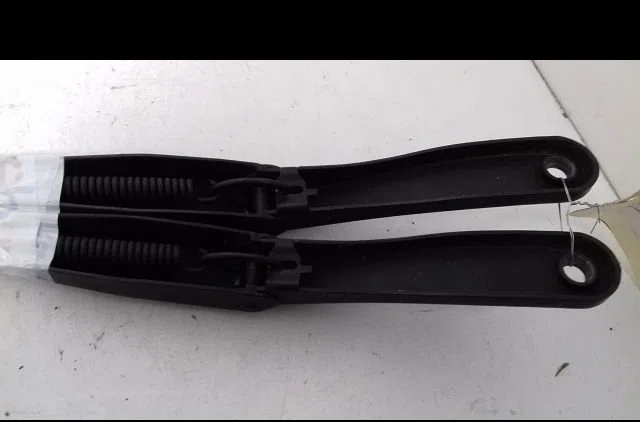 Bras essuie-glace avant Opel ASTRA H GTC (A04) 1.7 cdti (l08) (2005-2010) 3 portes occasion