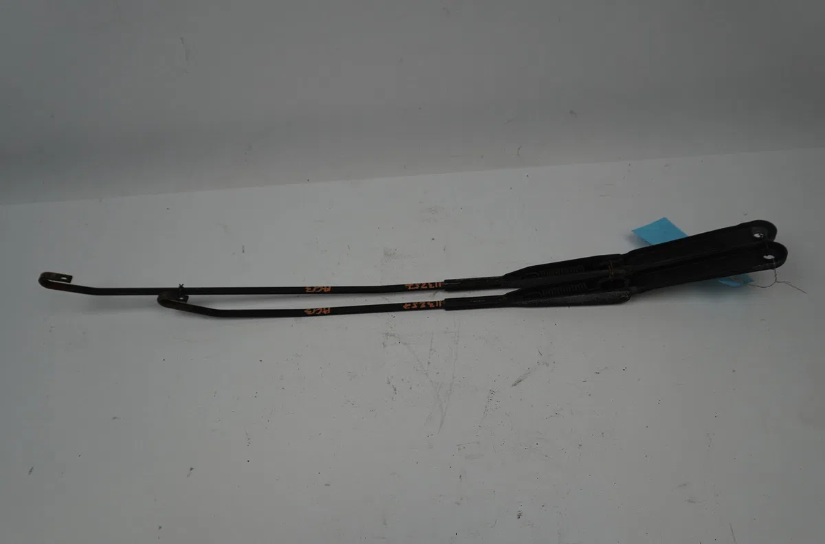 Bras essuie-glace avant Opel VIVARO A Autobus-Autocar (X83) 2.5 dti (f7, j7, a07) (2003-2010) occasion