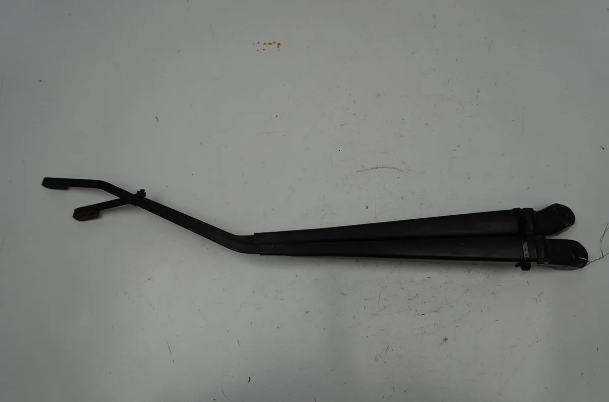 Bras essuie-glace avant Peugeot 306 3-5 portes (7A, 7C, N3, N5) 1.9 d (1994-2001) occasion